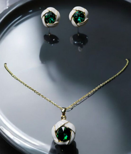 Floral Green Emerald Enchant Set