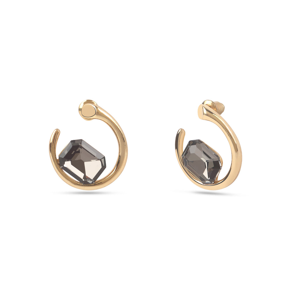 Anti-Tarnish Golden Earring with Shaded Black Stone