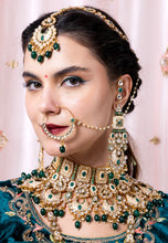 Load image into Gallery viewer, Luxe Gold Plated Kundan With Green Beads Bridal Set