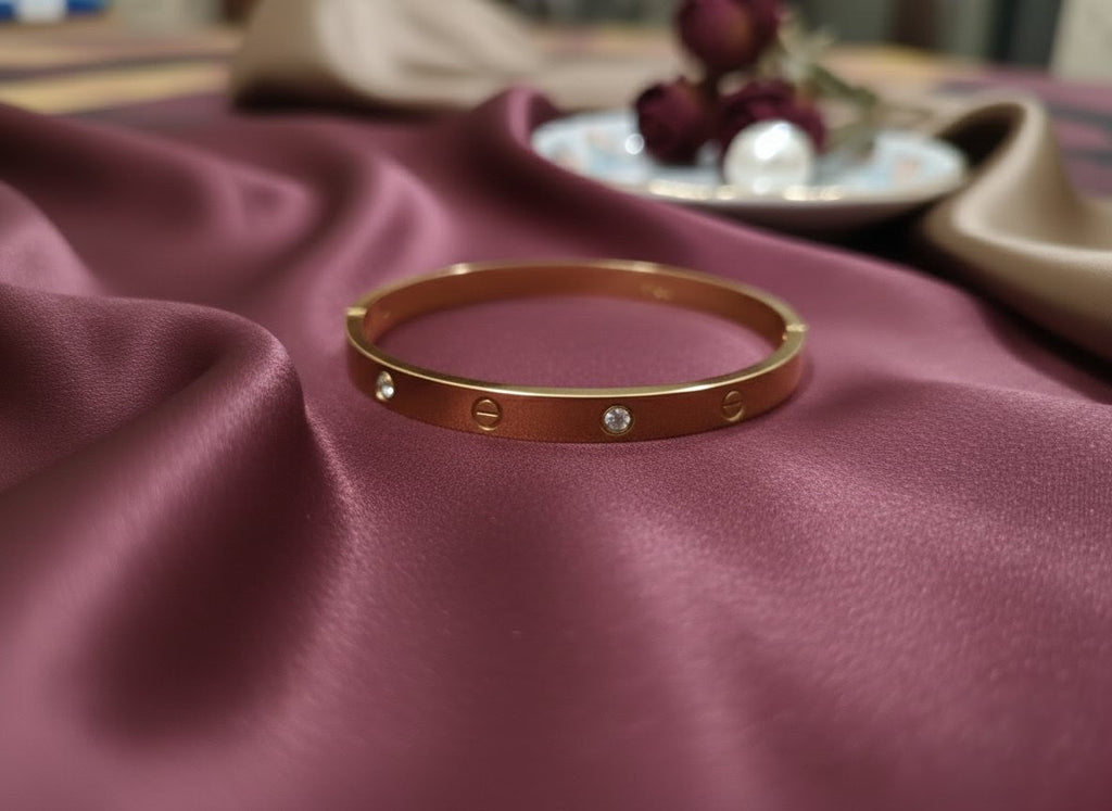 Luxe Solitaire Studded Bracelet