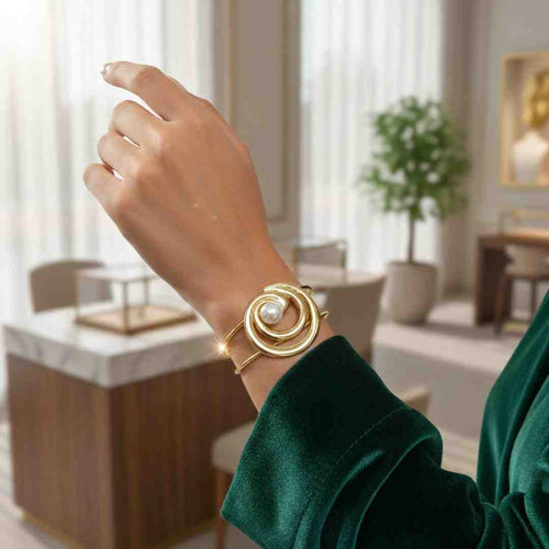 Golden Orbit Pearl Bracelet