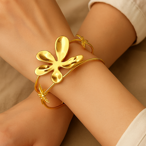 Golden Petal Bloom Bracelet